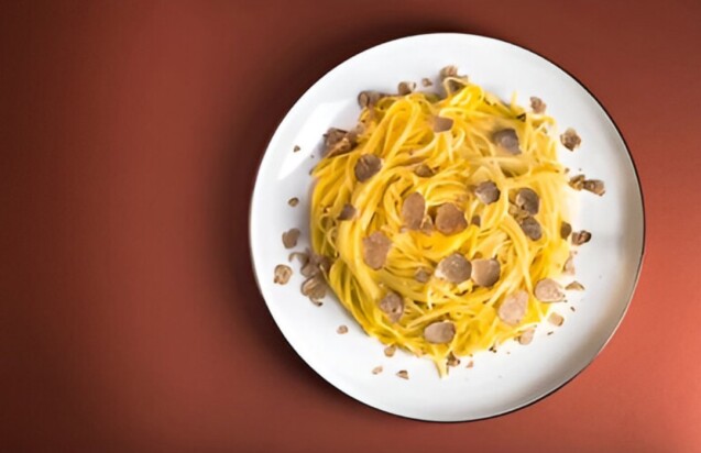 Tartusol Trufas - Carbonara auténtica con trufa fresca